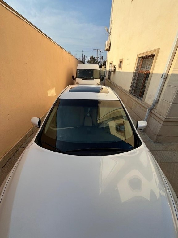 2014 Nissan Altima, 2.5L, 235000km - Image 5