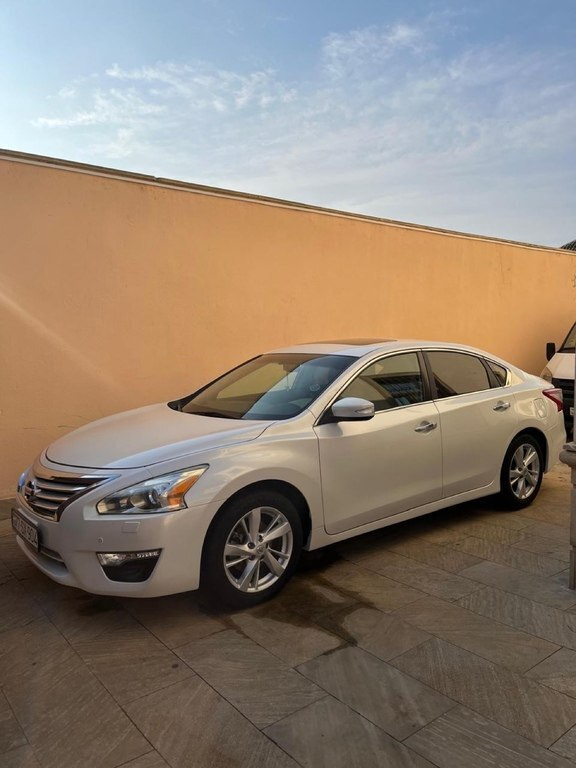2014 Nissan Altima, 2.5L, 235000km - Image 7