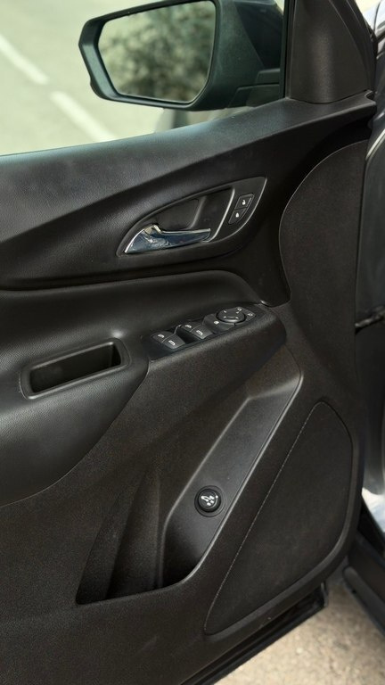 2018 Chevrolet Equinox, 1.5L, 117000km - Image 14