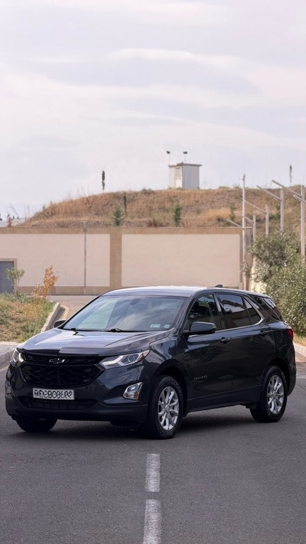 2018 Chevrolet Equinox, 1.5L, 117000km - Image 4