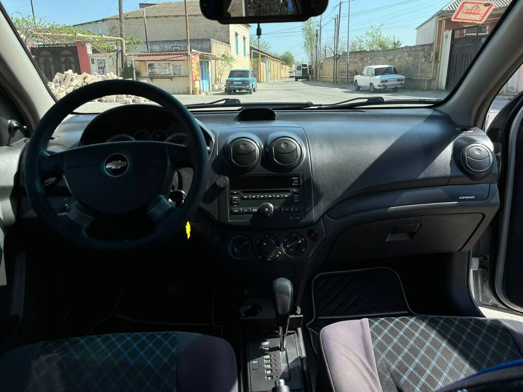 2011 Chevrolet Aveo, 1.4L, 325432km - Image 10