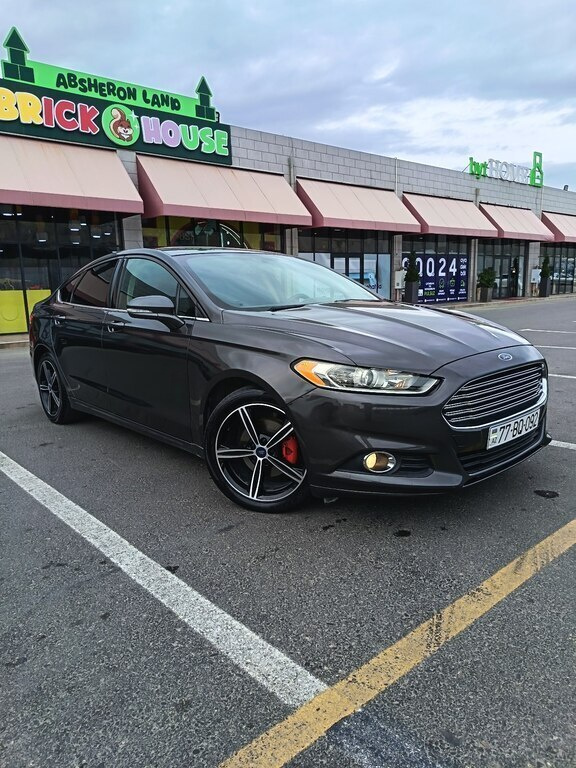 2016 Ford Fusion (North America), 1.5L, 261494km - Image 2