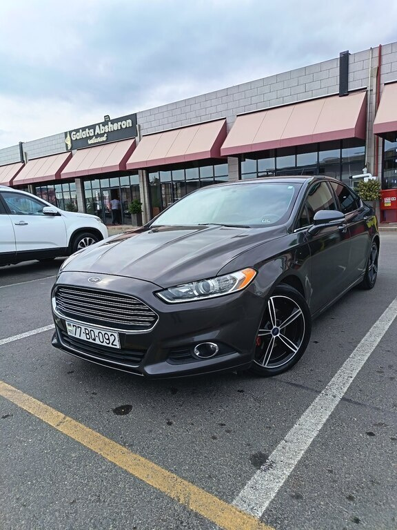 2016 Ford Fusion (North America), 1.5L, 261494km - Image 3