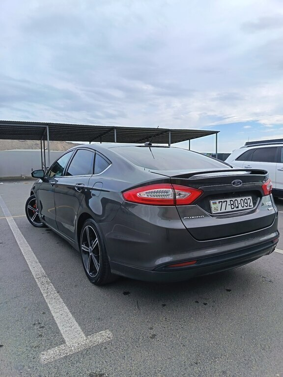 2016 Ford Fusion (North America), 1.5L, 261494km - Image 8