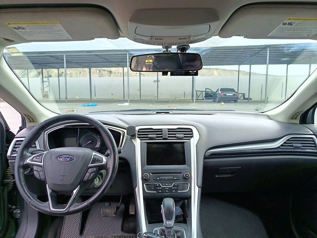 2016 Ford Fusion (North America), 1.5L, 261494km - Image 9