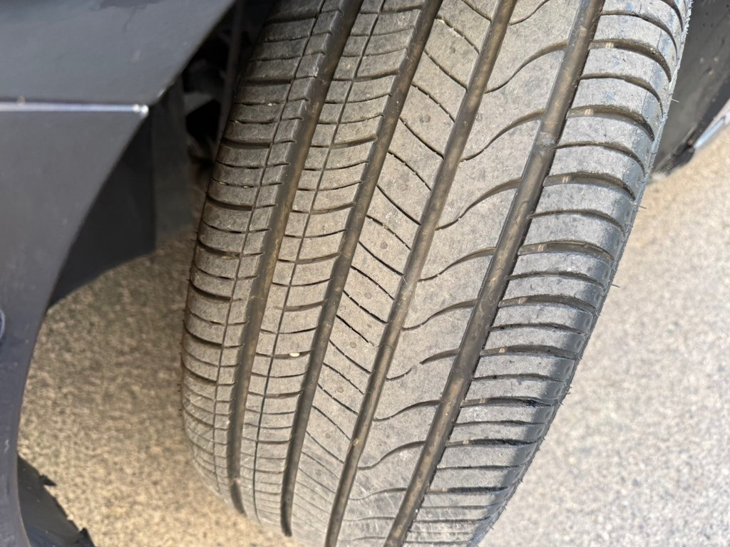 2012 Volkswagen Passat, 1.8L, 223000km - Image 11