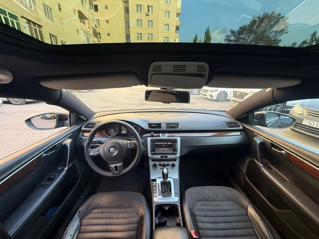 2012 Volkswagen Passat, 1.8L, 223000km - Image 12