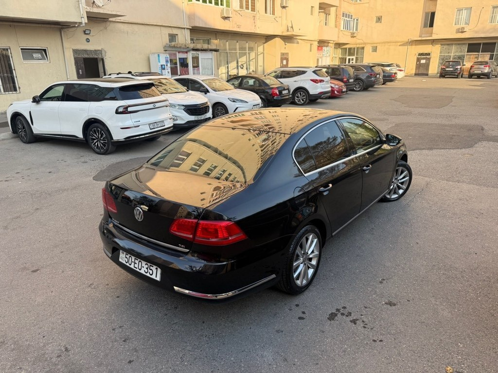 2012 Volkswagen Passat, 1.8L, 223000km - Image 10