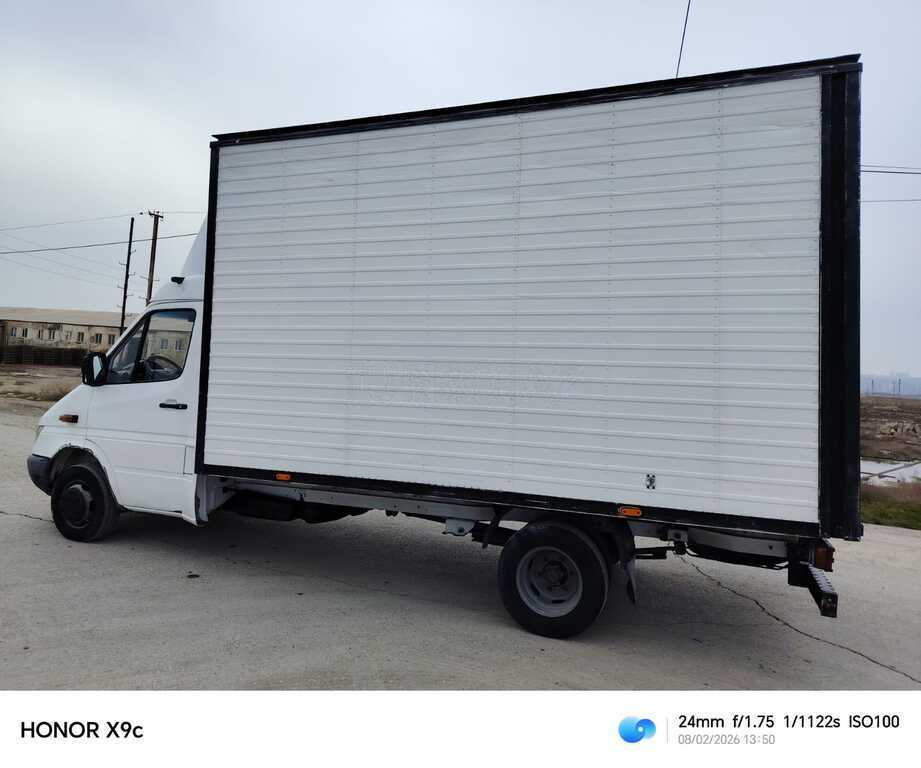 2001 Mercedes Sprinter 316, 2.7L, 500000km - Image 2