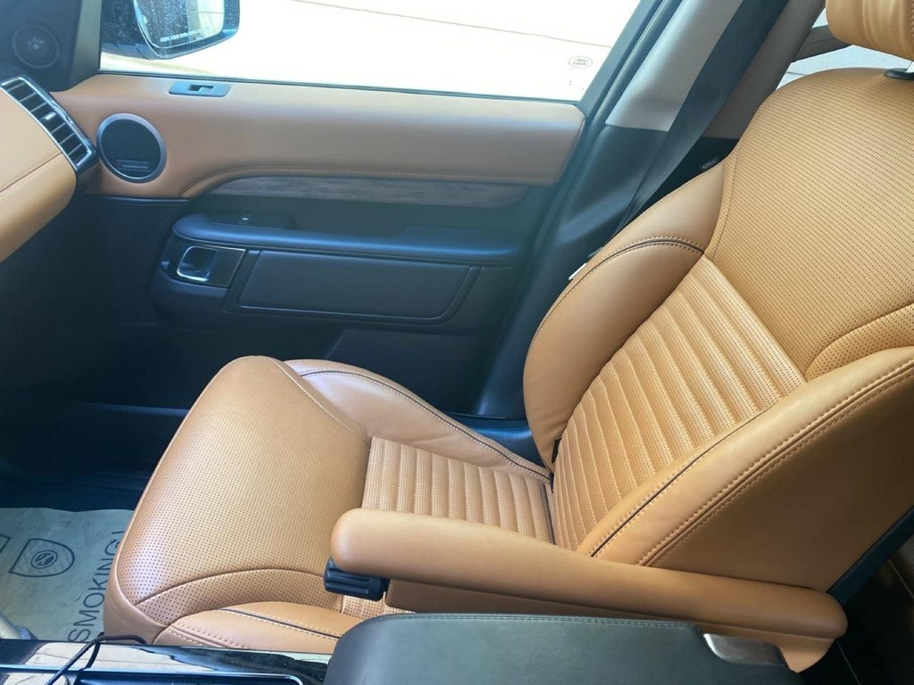 2017 Land Rover Discovery, 3.0L, 150000km - Image 10