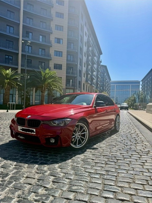 2014 BMW 328, 2.0L, 220000km - Image 2
