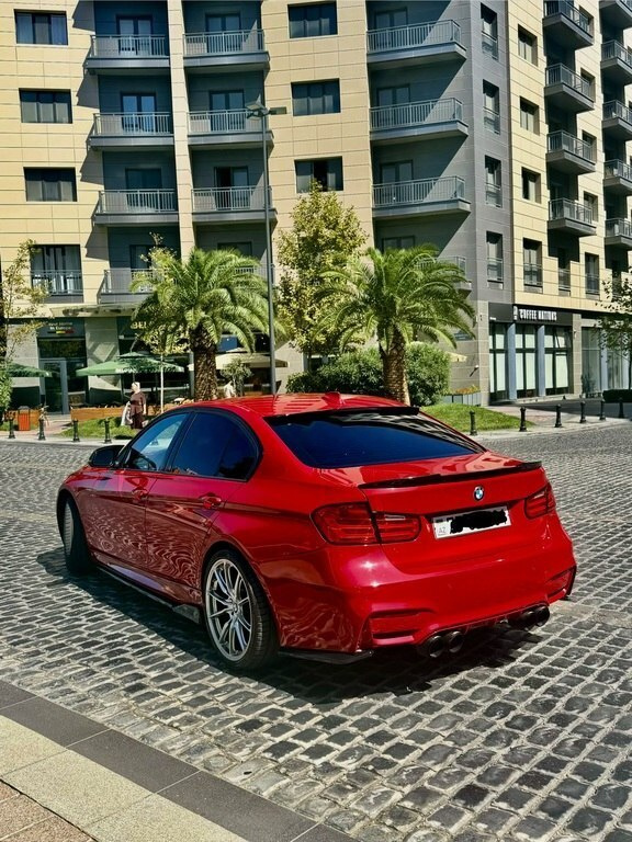 2014 BMW 328, 2.0L, 220000km - Image 3