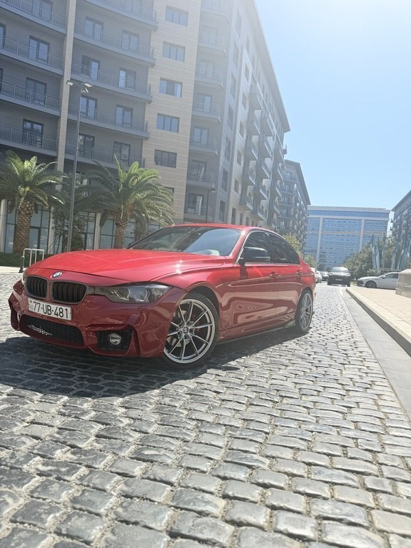 2014 BMW 328, 2.0L, 220000km - Image 5