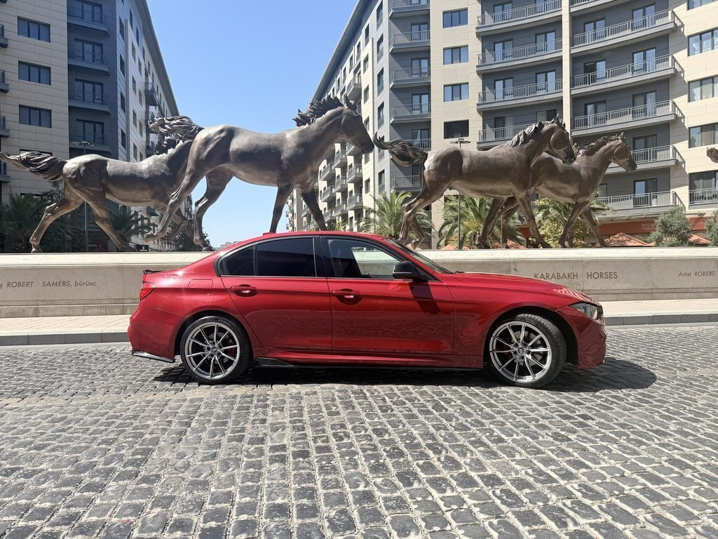 2014 BMW 328, 2.0L, 220000km - Image 6