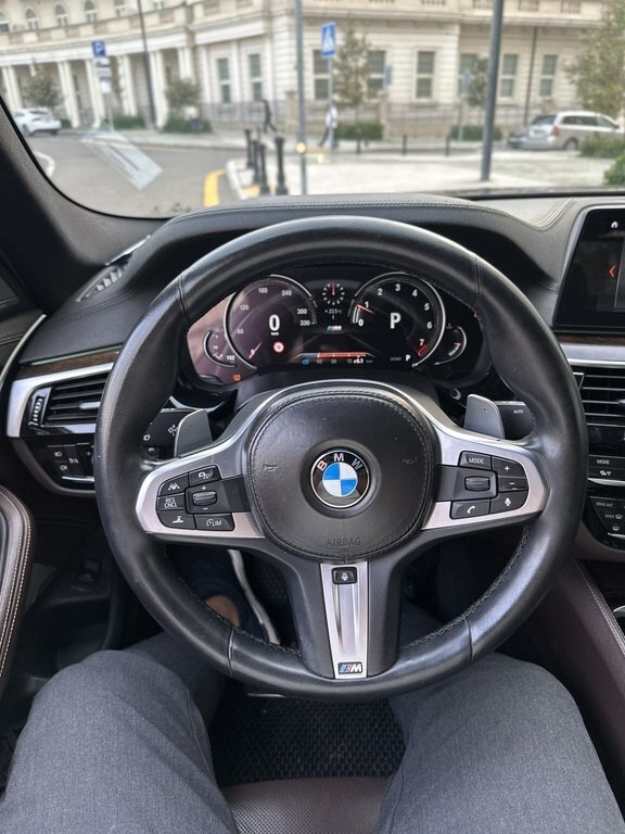 2017 BMW 530, 2.0L, 178000km - Image 11