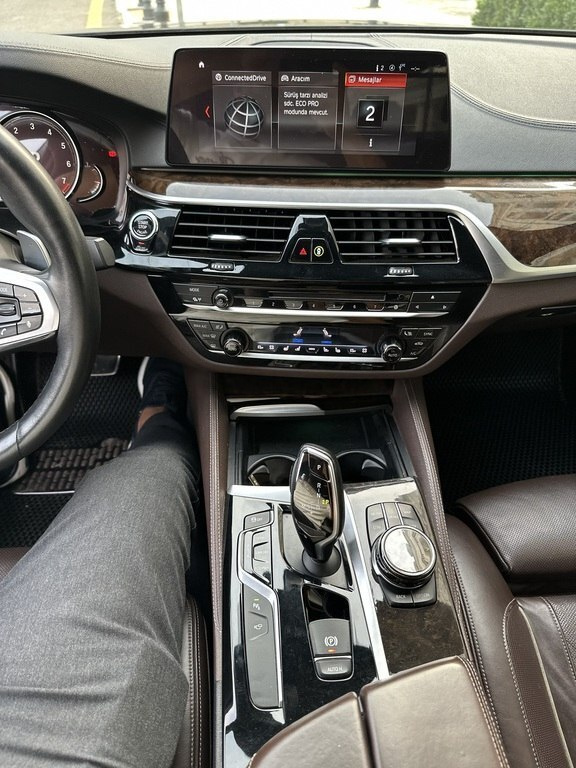 2017 BMW 530, 2.0L, 178000km - Image 12