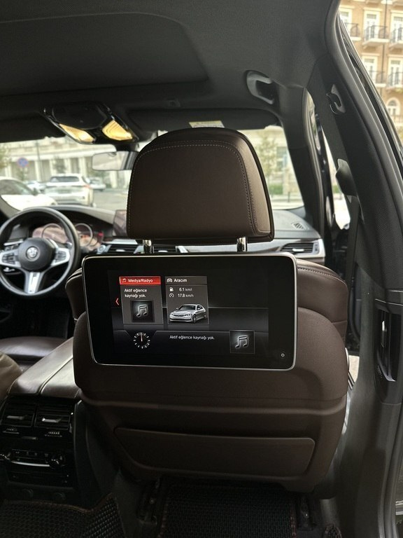 2017 BMW 530, 2.0L, 178000km - Image 18