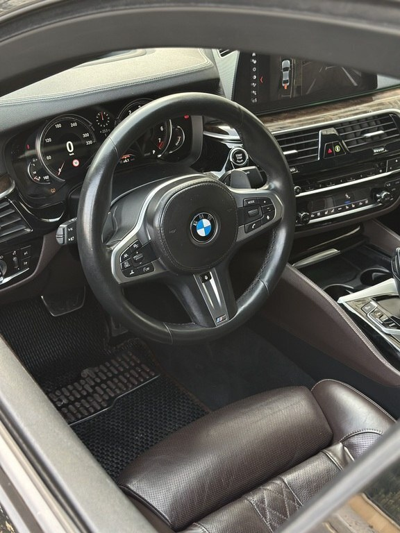 2017 BMW 530, 2.0L, 178000km - Image 7