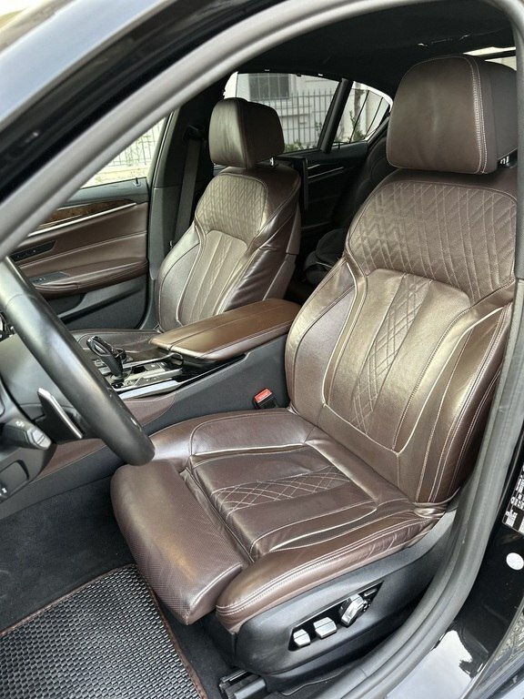 2017 BMW 530, 2.0L, 178000km - Image 10