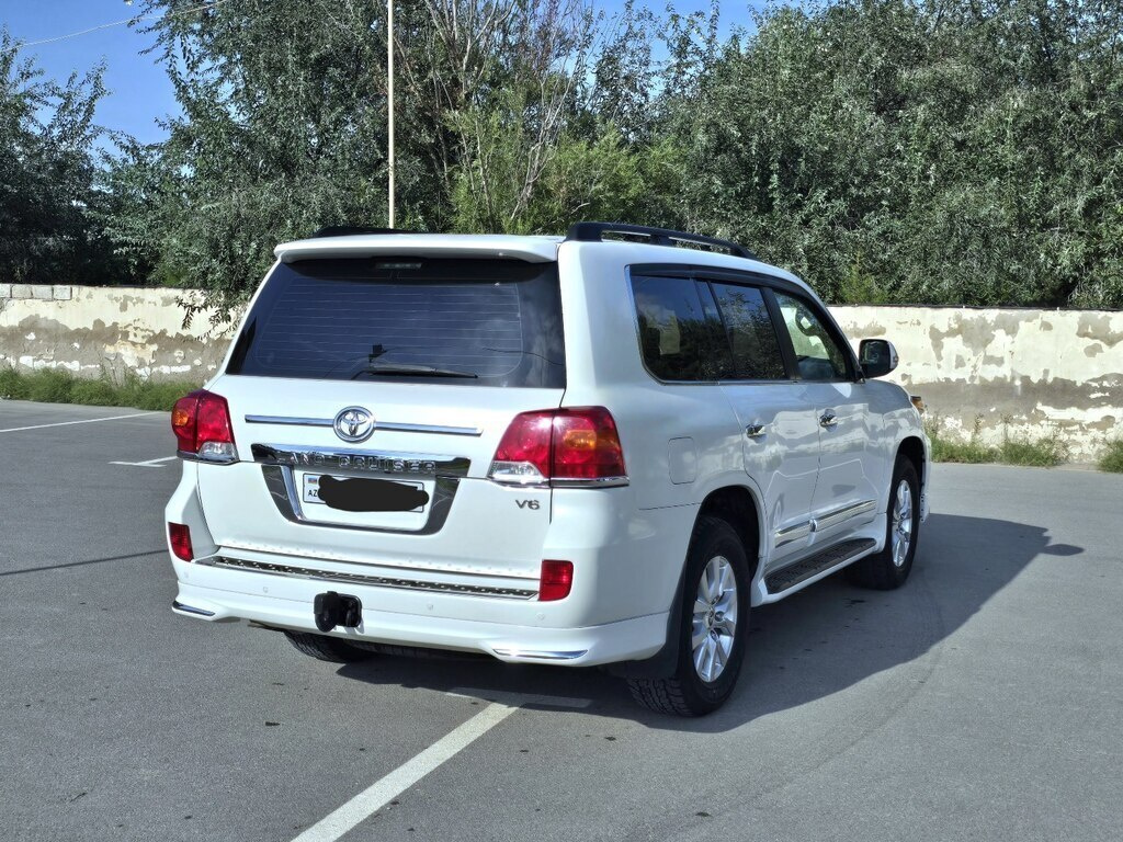 2012 Toyota Land Cruiser, 4.0L, 163000km - Image 6