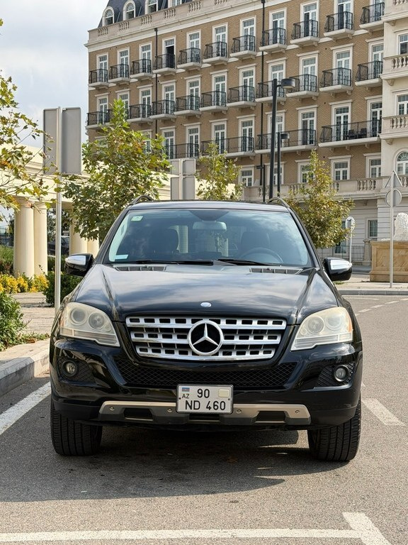 2008 Mercedes ML 350 4MATIC, 3.5L, 170000km - Image 2