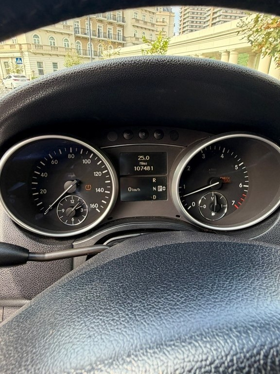 2008 Mercedes ML 350 4MATIC, 3.5L, 170000km - Image 11