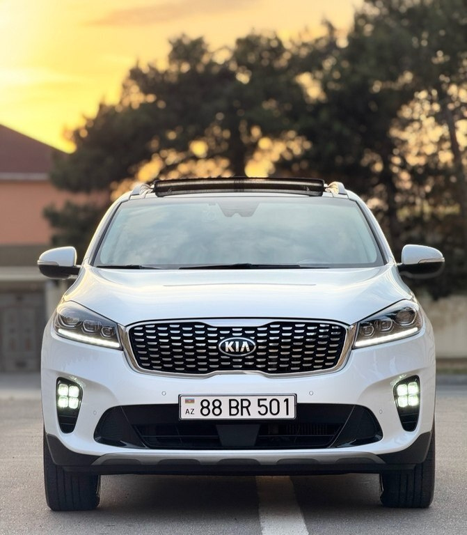 2018 Kia Sorento, 2.0L, 118000km - Image 2