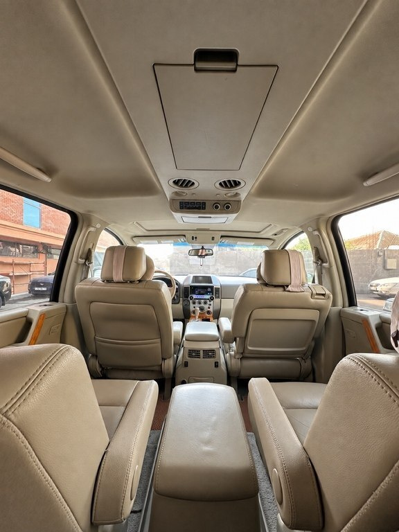 2005 Infiniti QX56, 5.6L, 207000km - Image 4