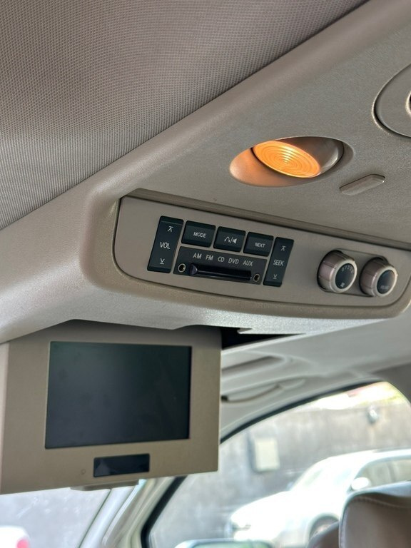 2005 Infiniti QX56, 5.6L, 207000km - Image 7