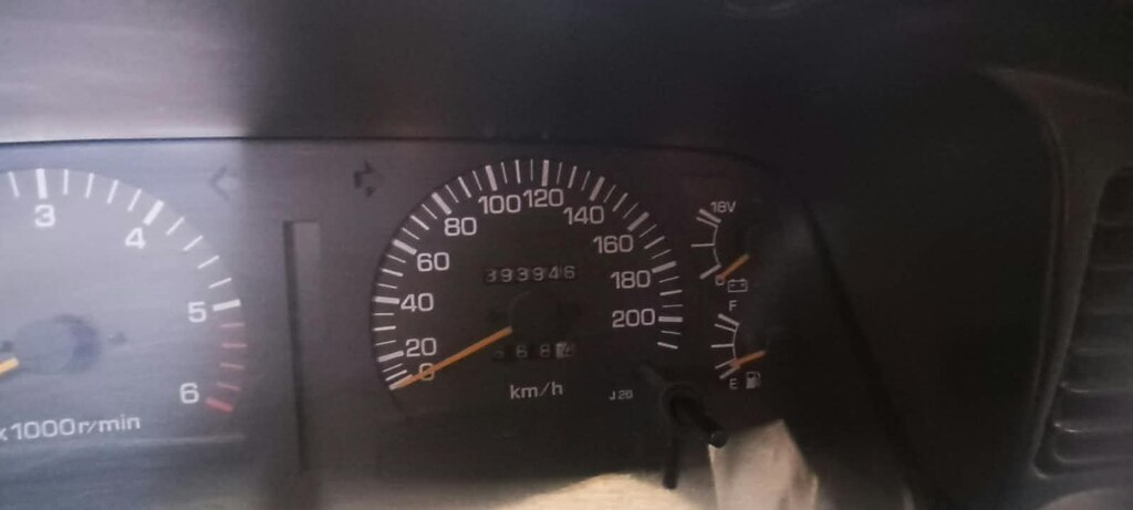 1995 Toyota Land Cruiser, 4.5L, 393946km - Image 12