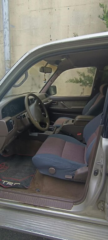 1995 Toyota Land Cruiser, 4.5L, 393946km - Image 5