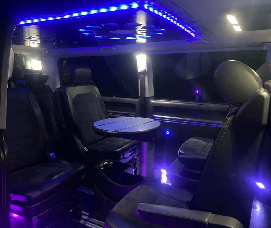 2014 Volkswagen Caravelle, 2.2L, 289000km - Image 12