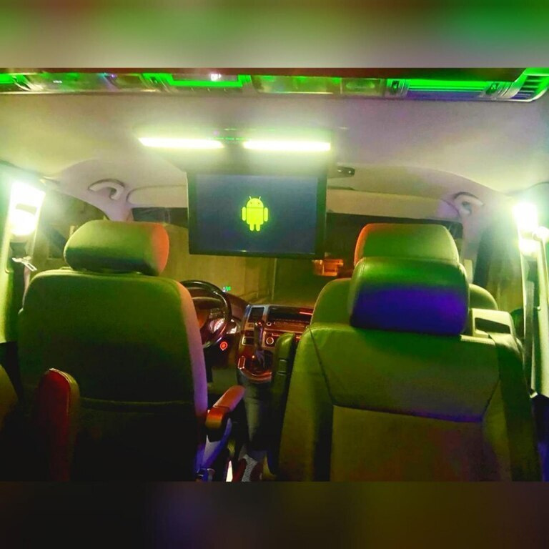 2014 Volkswagen Caravelle, 2.2L, 289000km - Image 17