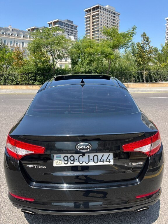 2011 Kia Optima, 2.0L, 142000km - Image 17