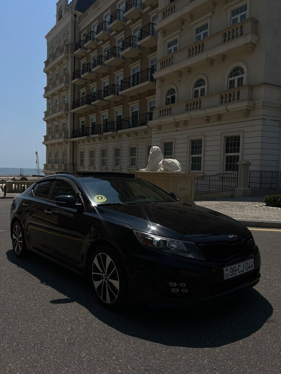 2011 Kia Optima, 2.0L, 142000km - Image 5