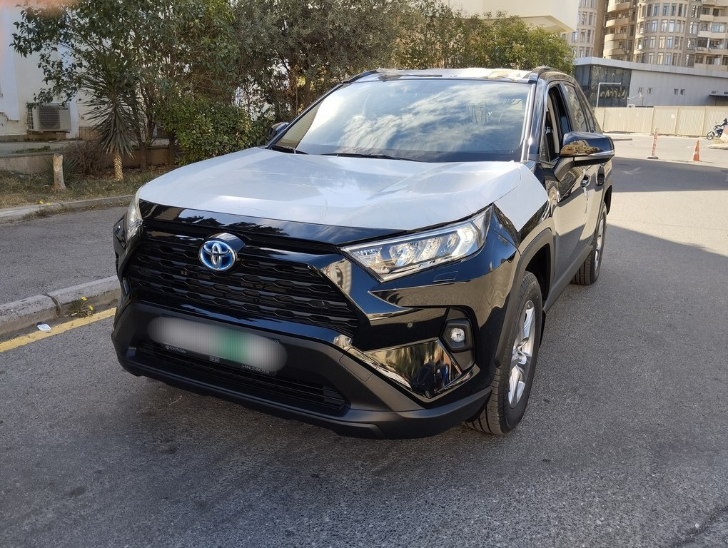 2025 Toyota RAV4, 2.5L, 0km - Image 1