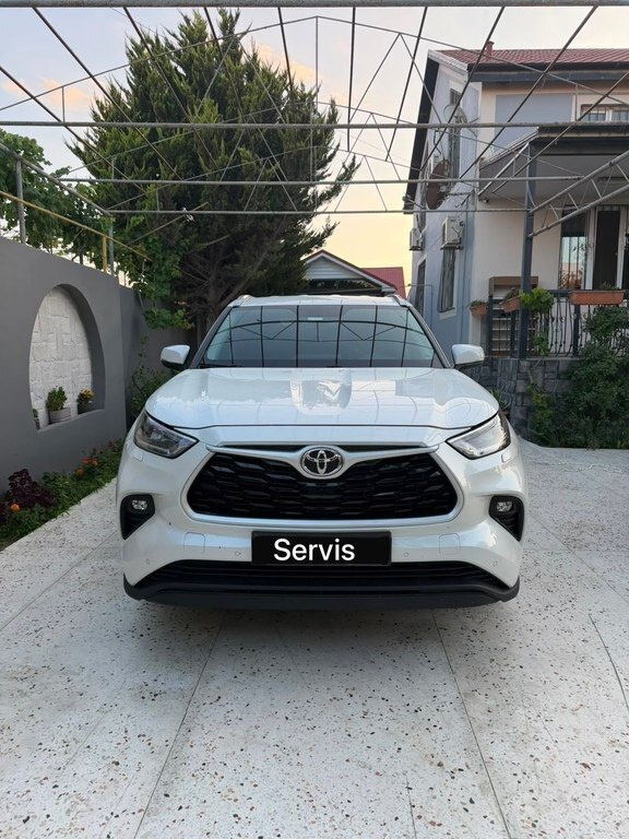 2020 Toyota Highlander, 3.5L, 91000km - Image 1