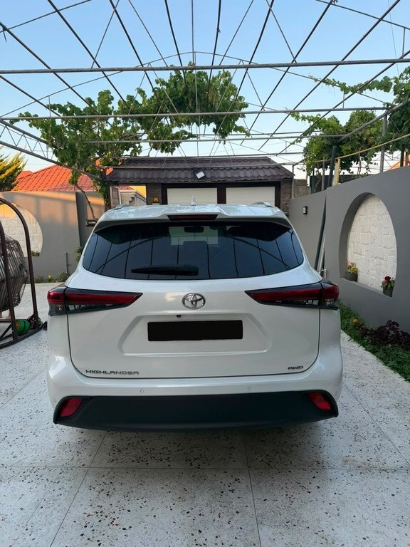2020 Toyota Highlander, 3.5L, 91000km - Image 6