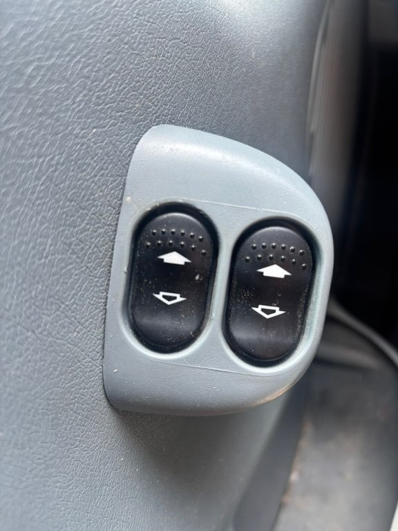2007 Ford Transit, 2.4L, 367000km - Image 13