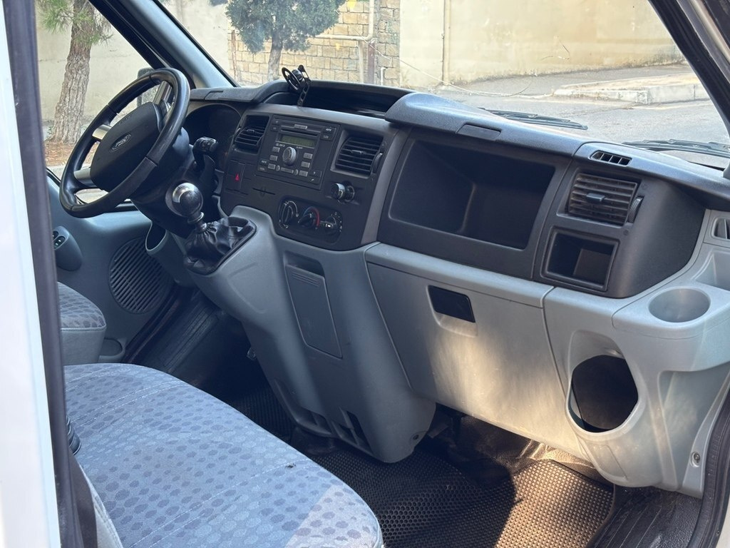 2007 Ford Transit, 2.4L, 367000km - Image 8
