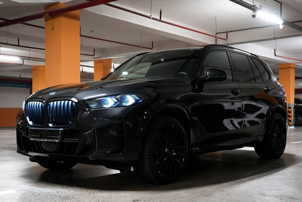 2024 BMW X5, 3.0L, 14800km - Image 2