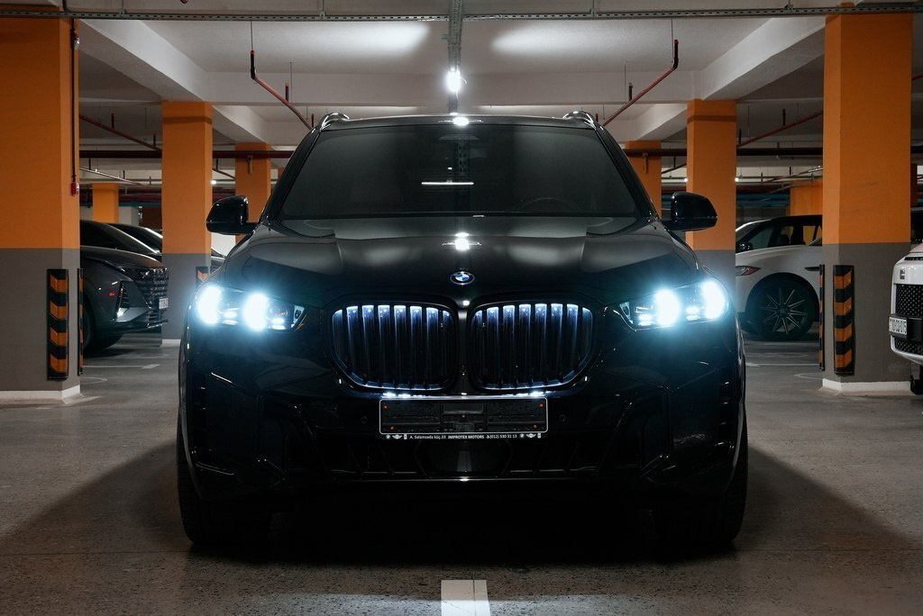 2024 BMW X5, 3.0L, 14800km - Image 4