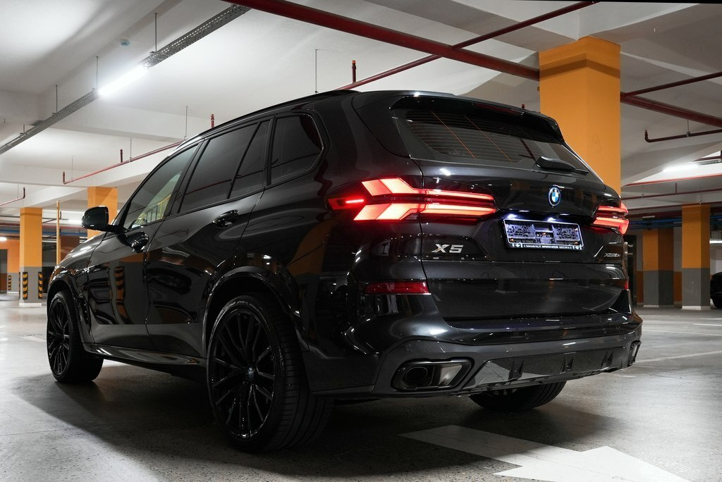 2024 BMW X5, 3.0L, 14800km - Image 8