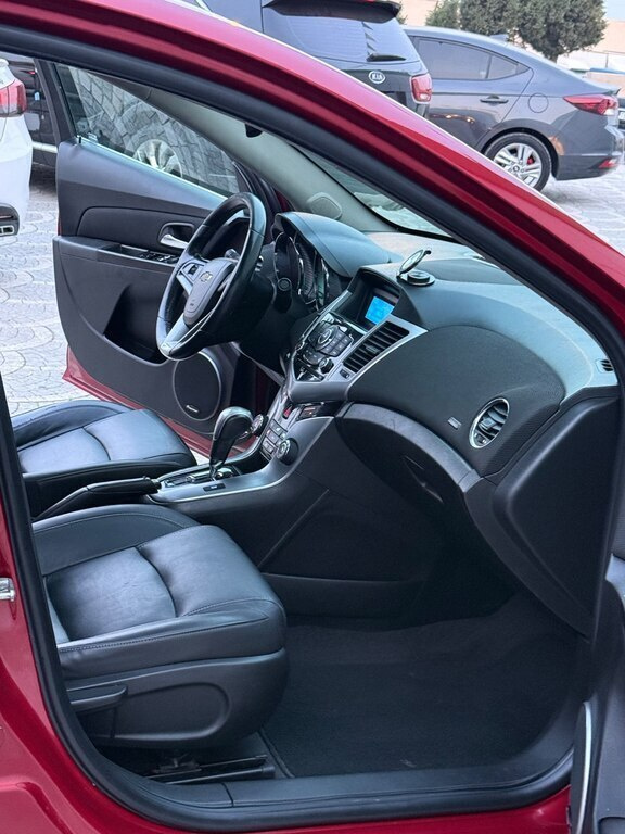 2013 Chevrolet Cruze, 1.4L, 296000km - Image 12