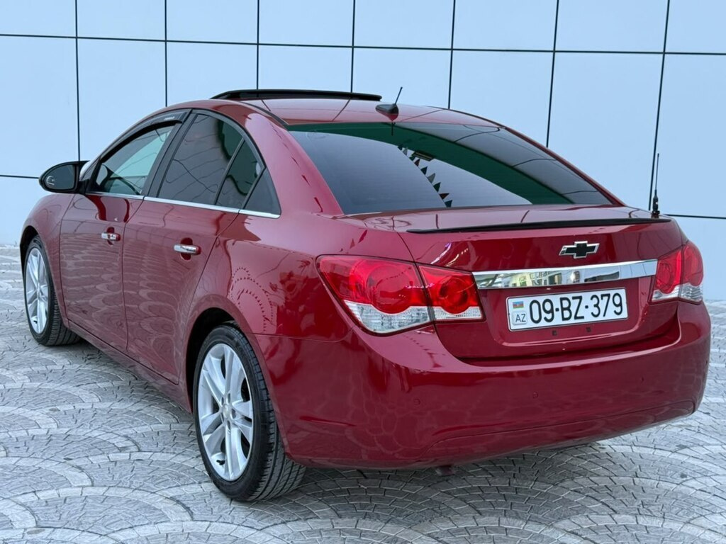 2013 Chevrolet Cruze, 1.4L, 296000km - Image 6