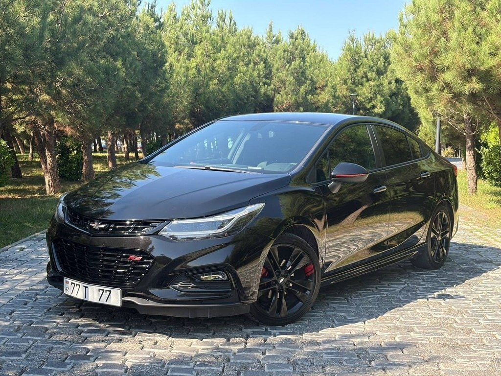 2018 Chevrolet Cruze, 1.4L, 68750km - Image 2