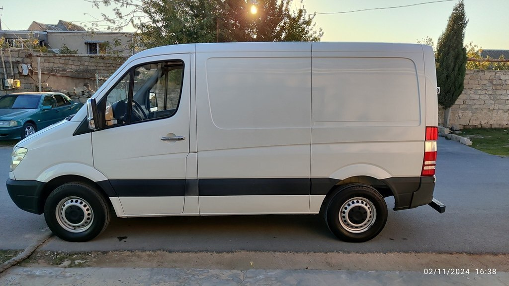 2008 Mercedes Sprinter 315, 2.2L, 181900km - Image 2