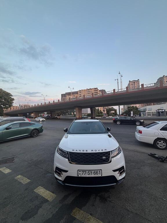 2018 Land Rover RR Velar, 2.0L, 138500km - Image 2