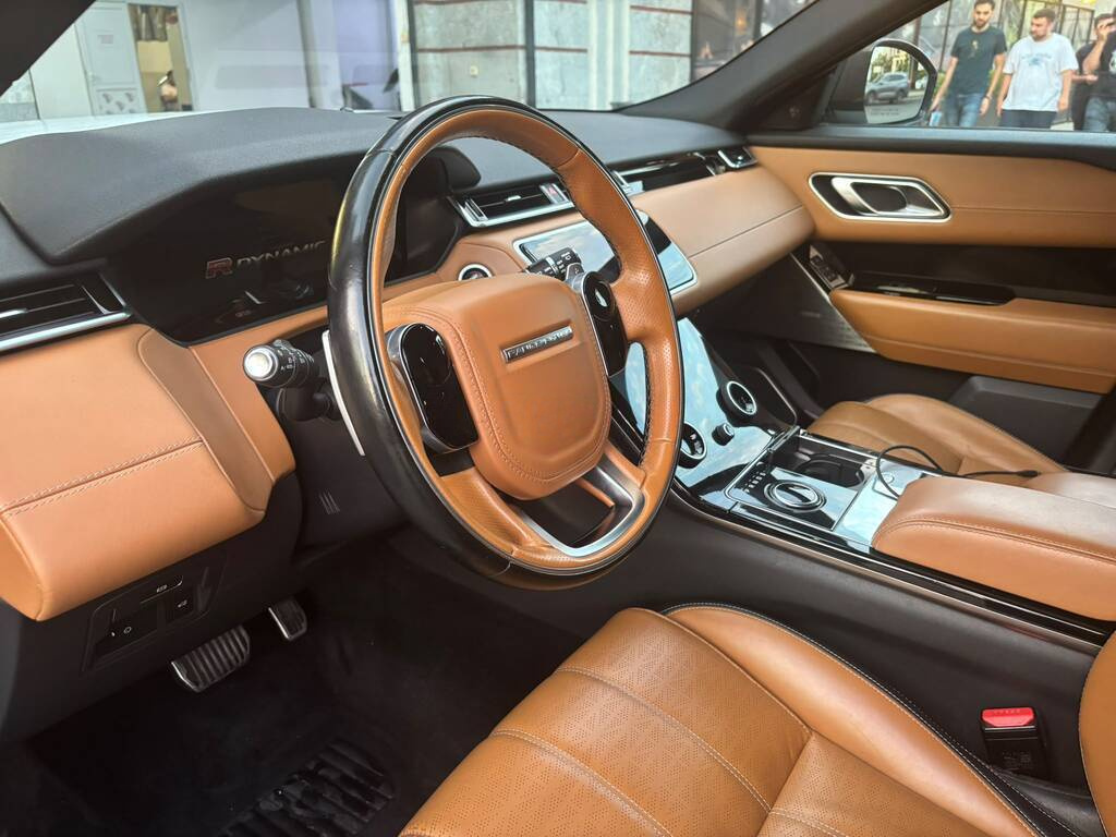 2018 Land Rover RR Velar, 2.0L, 138500km - Image 14
