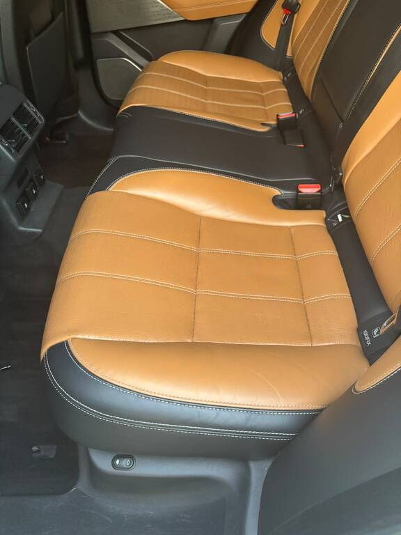 2018 Land Rover RR Velar, 2.0L, 138500km - Image 15